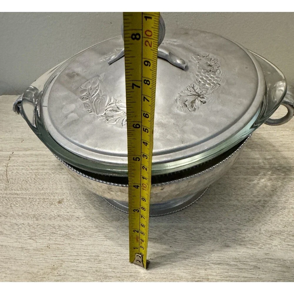 Vintage Glasbake J2600 1.5 Qt Casserole Hammered Aluminum Bowl Lid